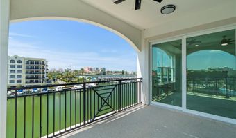 211 DOLPHIN Pt 301, Clearwater, FL 33767