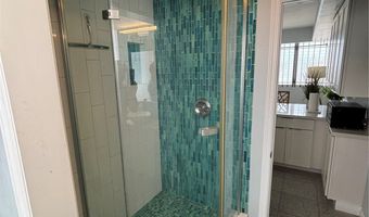 931 University Ave 304, Honolulu, HI 96826