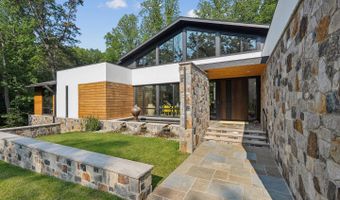 11013 RIVERWOOD Dr, Potomac, MD 20854