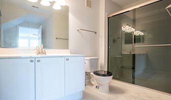 4951 BRENMAN PARK Dr 410, Alexandria, VA 22304