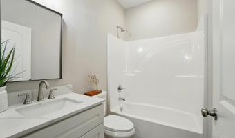 5086 Garden Grove Ln, Delhi, OH 45238
