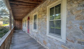 2165 STATE St, Alburtis, PA 18011