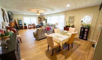 453 Hillcrest Dr, Ashland, OH 44805