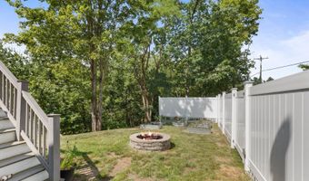 4 Cross Rd, Brookline, NH 03033