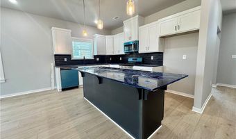 5911 SW Desert Ave, Bentonville, AR 72713