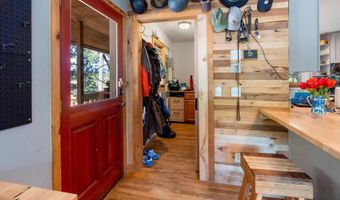 450 Coyote Way, Bonners Ferry, ID 83805