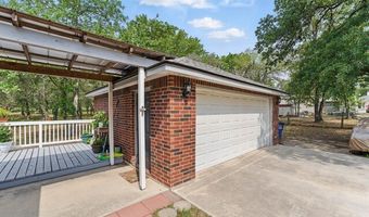 748 Falling Leaves, Adkins, TX 78101