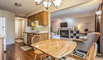 3027 Forest Creek Ct, Ann Arbor, MI 48108