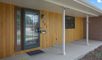 1005 MELTON St, Cheyenne, WY 82009
