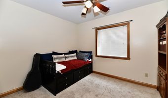 355 Connecticut Cir, Indianapolis, IN 46217