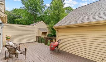 140 Pine Glen Dr, East Greenwich, RI 02818
