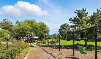 205 YOAKUM Pkwy 601, Alexandria, VA 22304