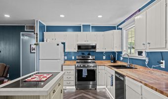 20641 E SQUAW VALLEY Rd, Black Canyon City, AZ 85324