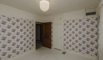 1147 State St, Augusta, KS 67010