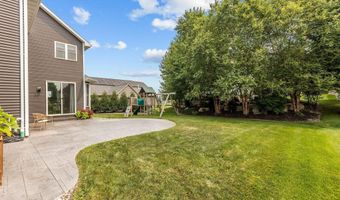 5644 N SUMMERLAND Dr, Appleton, WI 54913