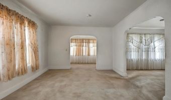 25 Manhattan Ave, Bridgeport, CT 06606