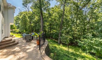 414 Arbor Glen Dr, Ballwin, MO 63021