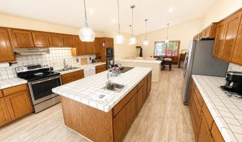 17053 EASTWOOD Ln, Brookings, OR 97415