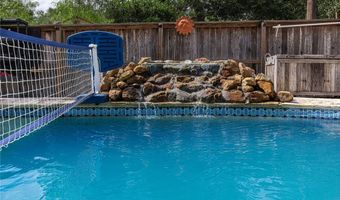 1204 Live Oak Dr, Alice, TX 78332