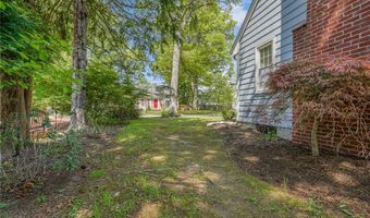 5 Indigo Rd, Barrington, RI 02806