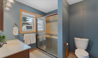 1502 Armstrong Cir NW, Alexandria, MN 56308