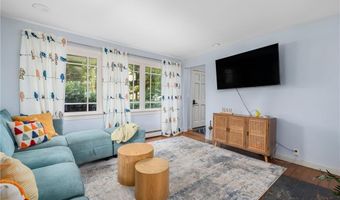 37 Concord Dr, Middletown, RI 02842