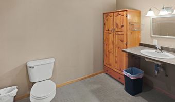 1098 Meaking Ave, Bowdle, SD 57428