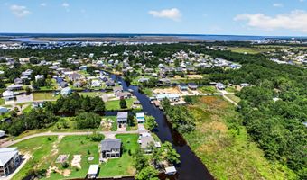 9002 Alabama St, Bay St. Louis, MS 39520