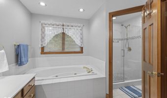 1835 Rooses Ln, Indianapolis, IN 46217
