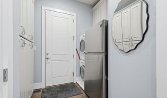 23595 GOLDEN EMBERS Sq, Ashburn, VA 20148