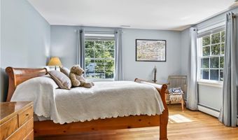 91 Cindyann Dr, East Greenwich, RI 02818