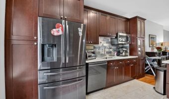 7511 BRADLEY Blvd, Bethesda, MD 20817