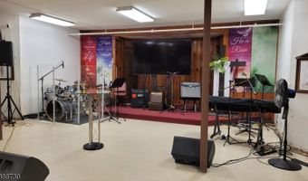 757 Avenue C, Bayonne, NJ 07002