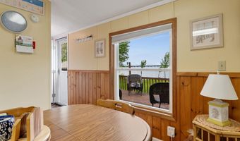 279 Hunter N Rd, Alburgh, VT 05440