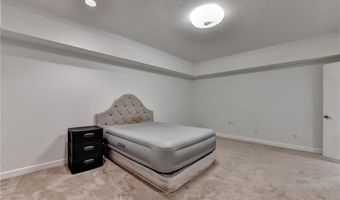 337 Lakeshore Dr, Berkeley Lake, GA 30096