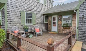 7 George St, Barnstable, MA 02630