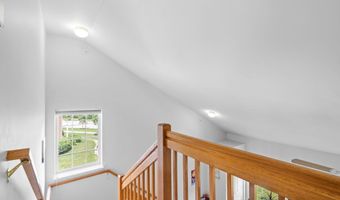 1876 Lindsay Ln, Ann Arbor, MI 48104