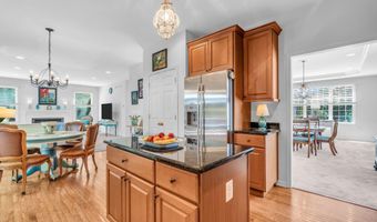 55 Sydney Ct, Atlantic Highlands, NJ 07716