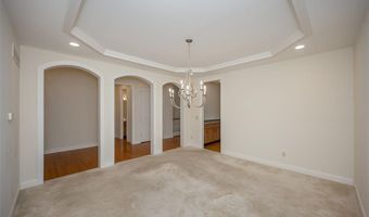 719 Clayton Corners Dr, Ballwin, MO 63011