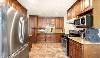 6020 Streamview Dr, La Mesa, CA 92115