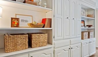 1800 Harned Dr, Bartlesville, OK 74006