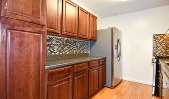 5207 NEWTON St 203, Bladensburg, MD 20710