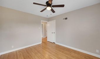 9405 Mackenzie Rd, Affton, MO 63123