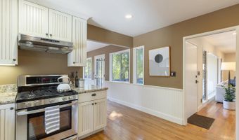 525 Keyes Ave, Angwin, CA 94508