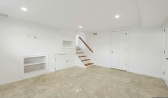 117 Brookview Ter, Bergenfield, NJ 07621