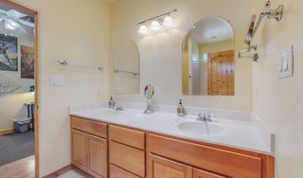 610 Barnett Rd, Bosque Farms, NM 87068