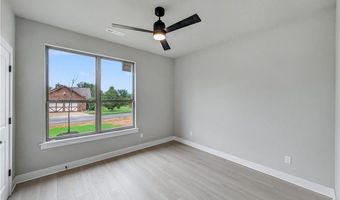 10 Olmsted Cir, Bella Vista, AR 72715