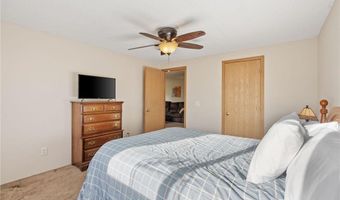 6364 Kahler Dr NE, Albertville, MN 55301