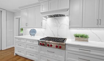 20 Martingale Rd, Amherst, NH 03031