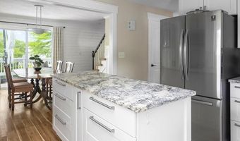 174 Seaside Dr, Jamestown, RI 02835